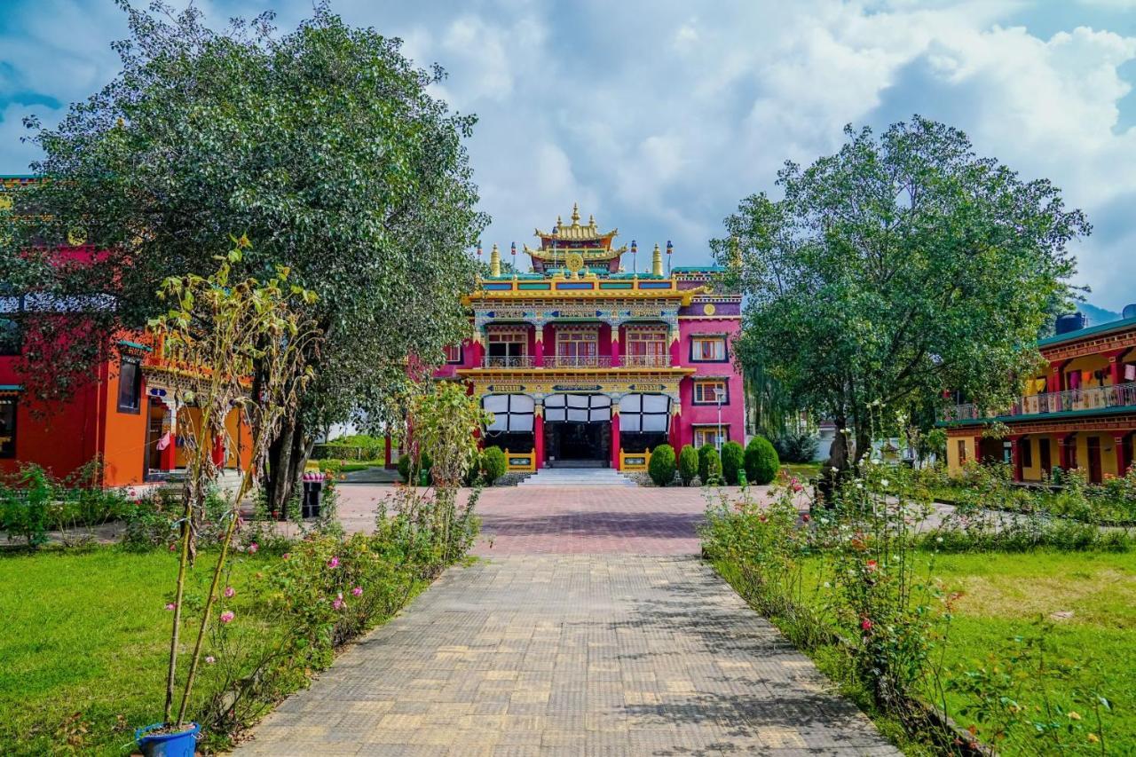 Hotel Chokling Arthouse - The Treasure Of Himalayas Bīr Exterior foto