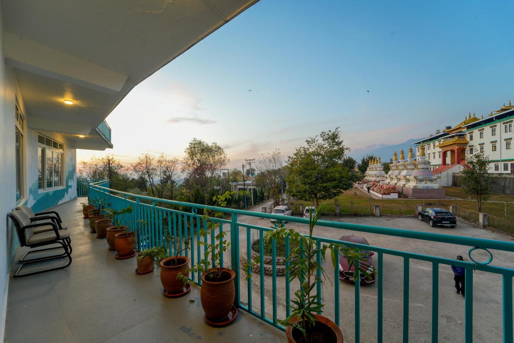 Hotel Chokling Arthouse - The Treasure Of Himalayas Bīr Exterior foto